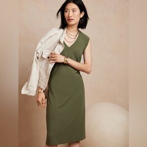 Banana Republic Green Sheath Dress V-Neck Cap Sleeve Midi